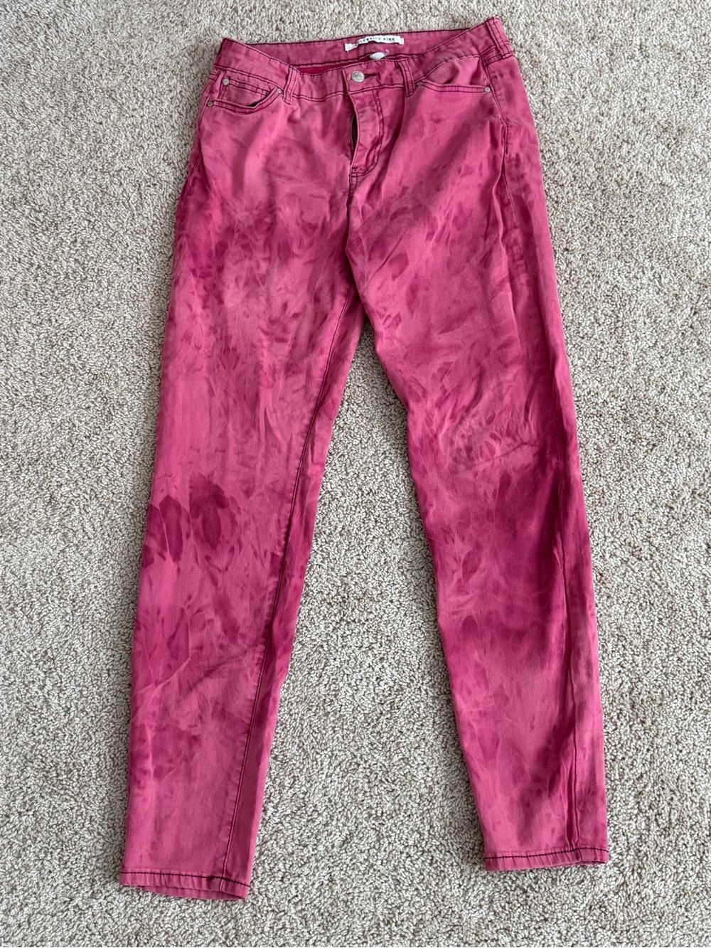 Celebrity Pink Mid-Rise Skinny Jeans Red Tie-Dye Wash Size 13